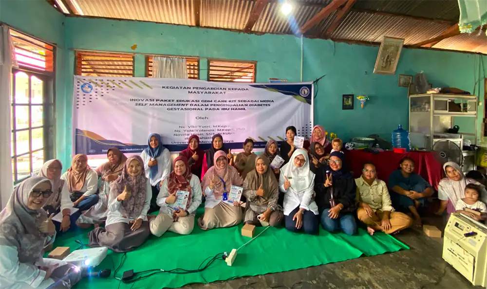 Universitas Mercubaktijaya Perkenalkan GDM Care Kit untuk Ibu Hamil di Pasie Nan Tigo