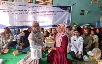 Tingkatkan Pemahaman Herbal Kader Kesehatan, Dosen Universitas Mercubaktijaya Ajarkan Pembuatan Teh Pare Higienis untuk Cegah Diabetes Melitus