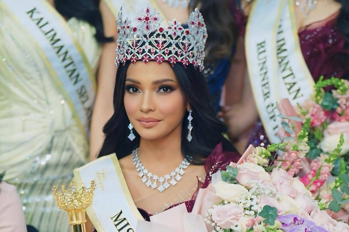 Dokumentasi — Alda Callista Putri Setiawan, Miss Indonesia 2026, saat menerima mahkota pada grand final di Studio RCTI+, Jakarta, Jumat (16/10/2026).
