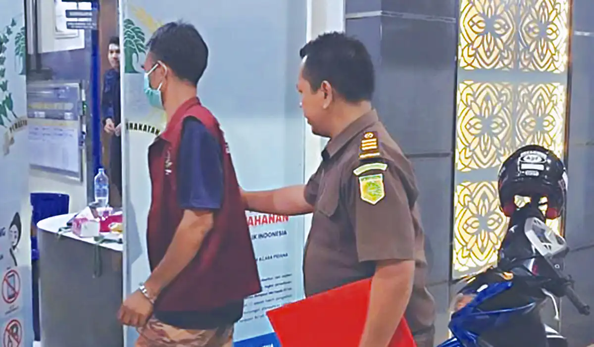 Sempat Merantau Usai Divonis Bebas, Buronan Kasus Modal Usaha Ayam Diciduk Kejati Sumbar