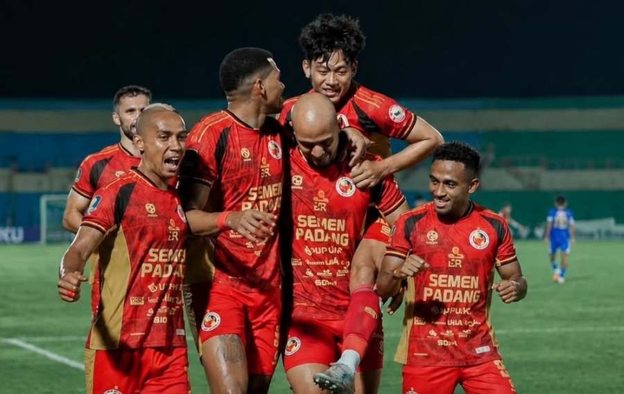 Teco Raih Kemenangan Perdana, Semen Padang Taklukkan 10 Pemain Persiku