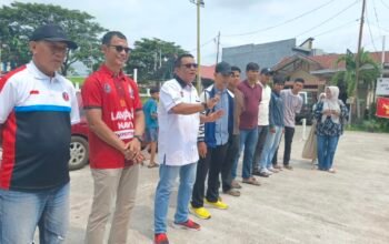 Sekum koni padang lepas kontingen bola voli kota padang berlaga di porprov xvi 