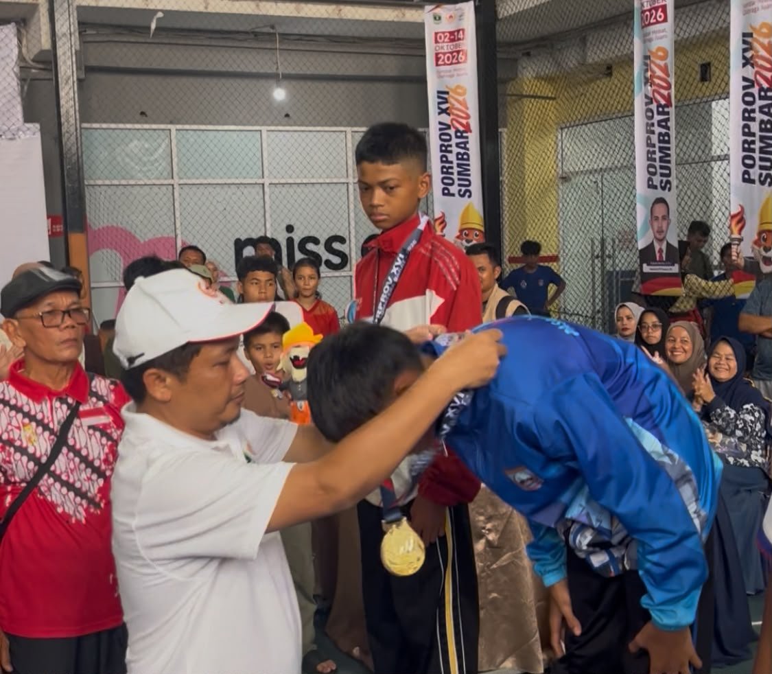 Raih 4 Emas 3 Perak dan I Perunggu, Padang Pimpin Klasemen Perolehan Medali Cabor Gulat Porprov