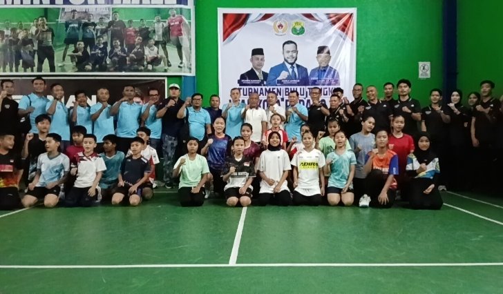 Img 20261024 Wa0019 Turnamen bulutangkis walikota padang resmi ditabuh, 116 atlet bersaing menjadi yang terbaik