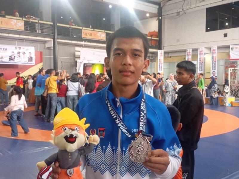Raih 4 emas 3 perak dan i perunggu, padang pimpin klasemen perolehan medali cabor gulat porprov