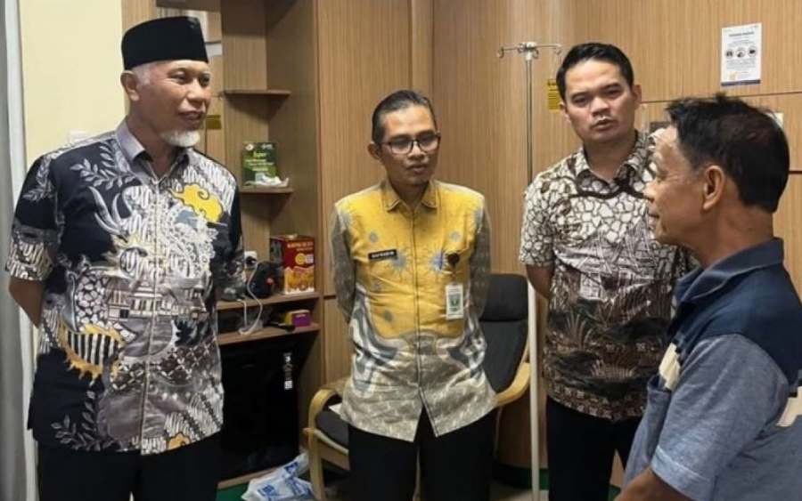 Gubernur Mahyeldi Doakan Ketua MUI Sumbar Segera Pulih usai Selamat dari Kebakaran Kapal di Merak
