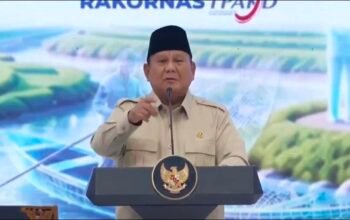 Prabowo tegur seskab teddy dengan candaan: “letkol ngatur presiden, gue ini presiden, ted! ”