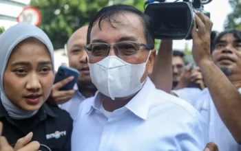 Sestama rustian tak jadi tersangka, kpk tahan lima orang termasuk adik kepala bnpb