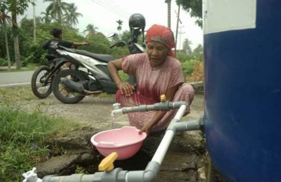 Sumur Warga Kering Pascabencana, Satgas PRR Pastikan Penyaluran Air Bersih di Padang Berjalan Rutin