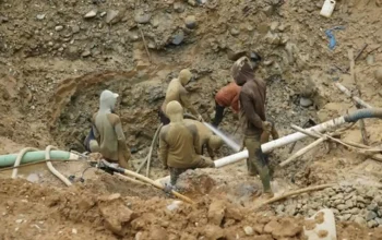 Tambang emas ilegal di solsel longsor, empat nyawa melayang
